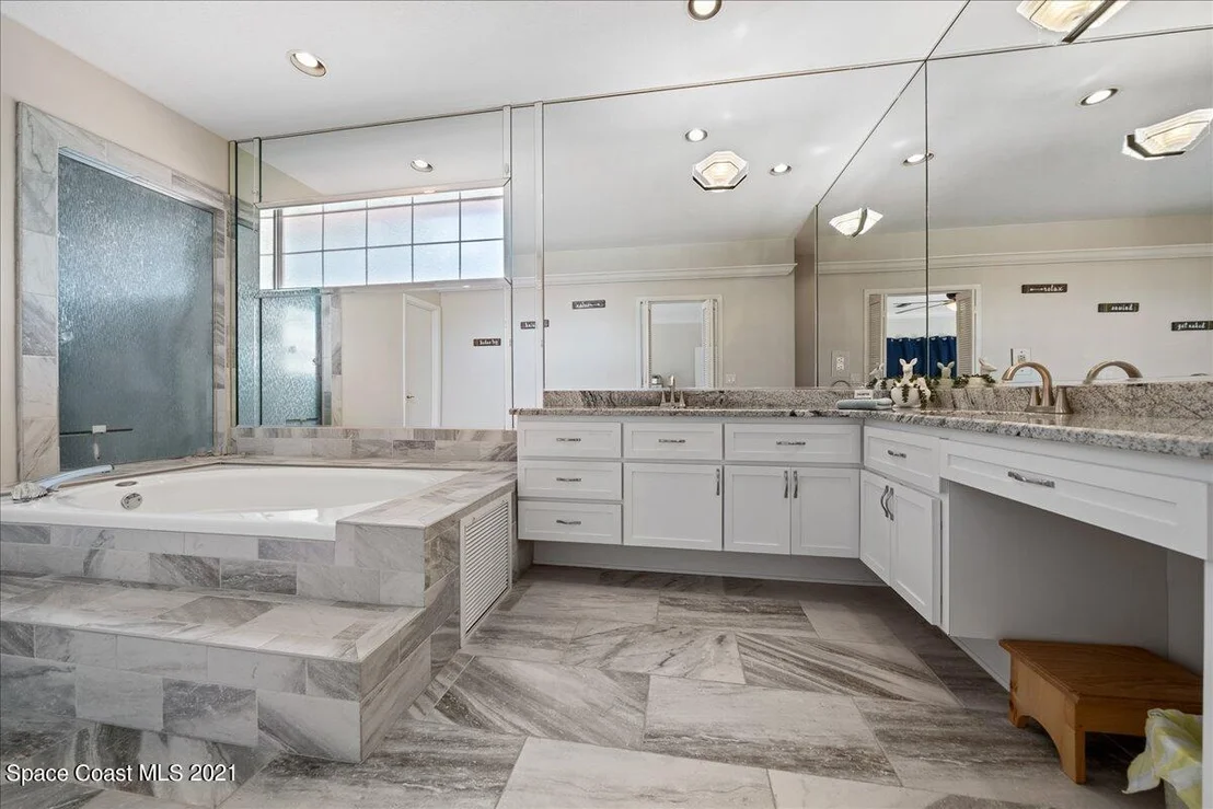 Photo of 505 Sanderling Drive
