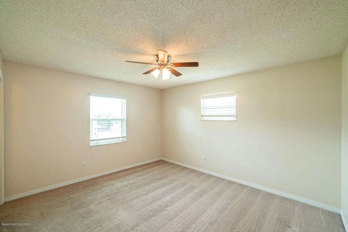 Photo of 2898 Corbusier Drive