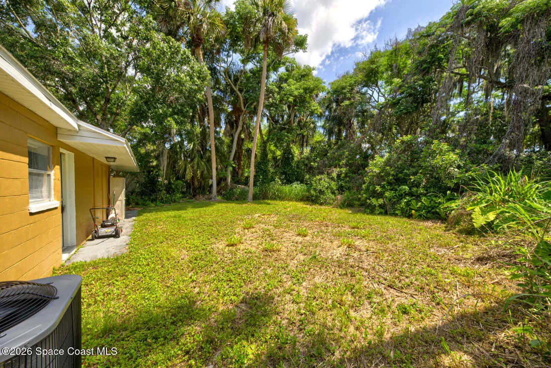 Photo of 212 Plumosa Drive