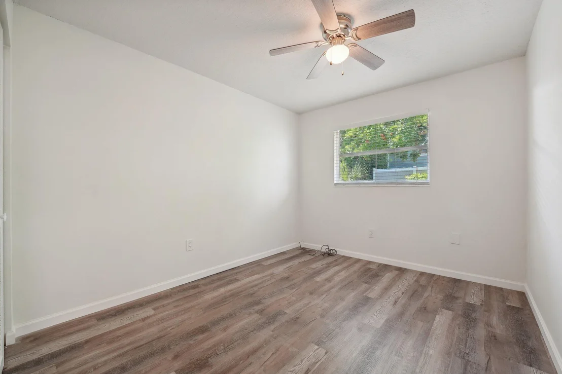 Photo of 3282 Abbott Avenue NE