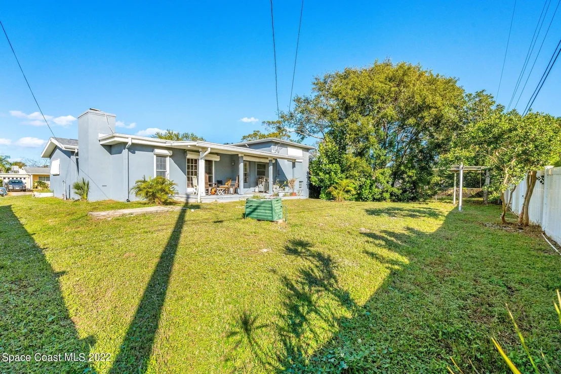 Photo of 405 Bunker Street
