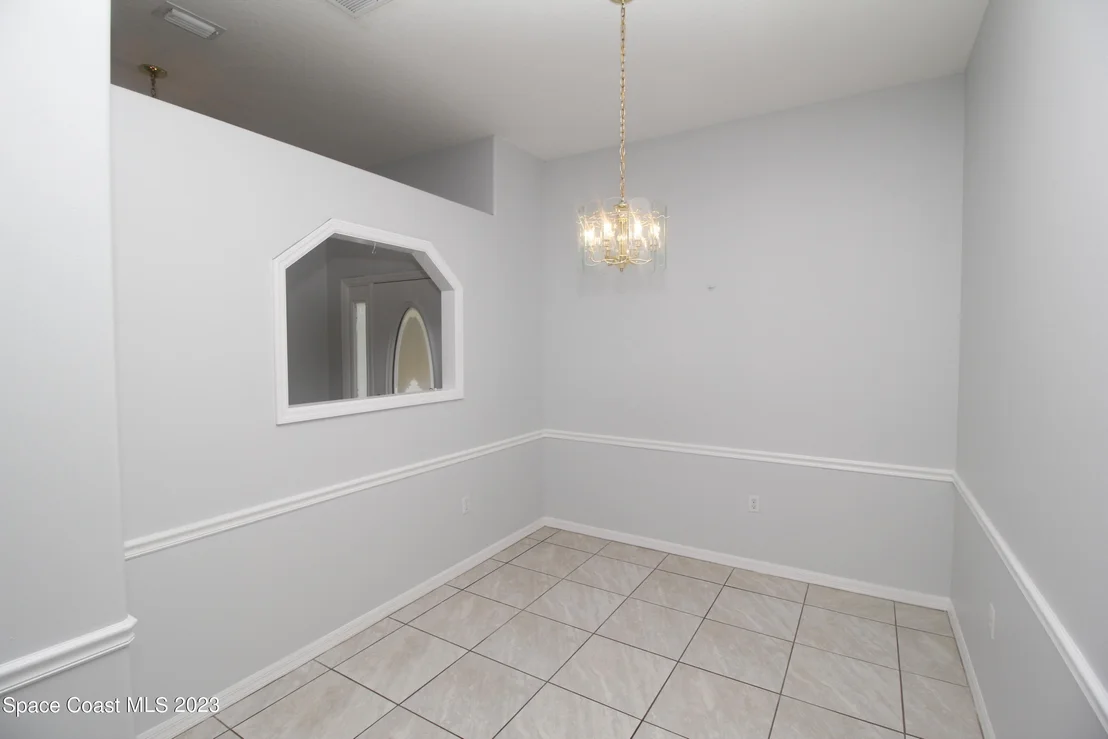 Photo of 3831 Jupiter Boulevard SE