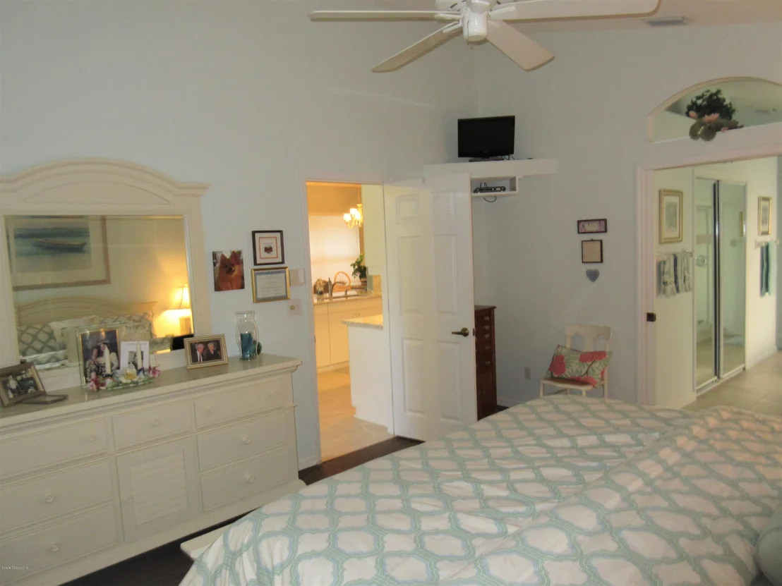 Photo of 3869 Saint Armens Circle