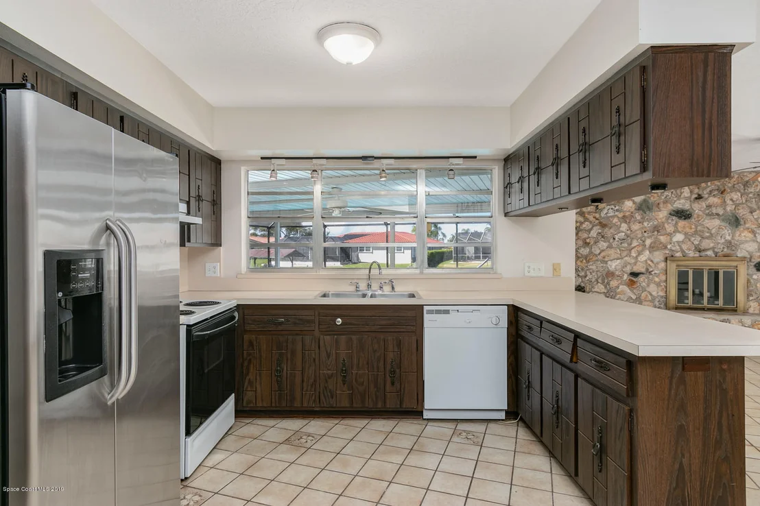Photo of 492 Red Sail Way