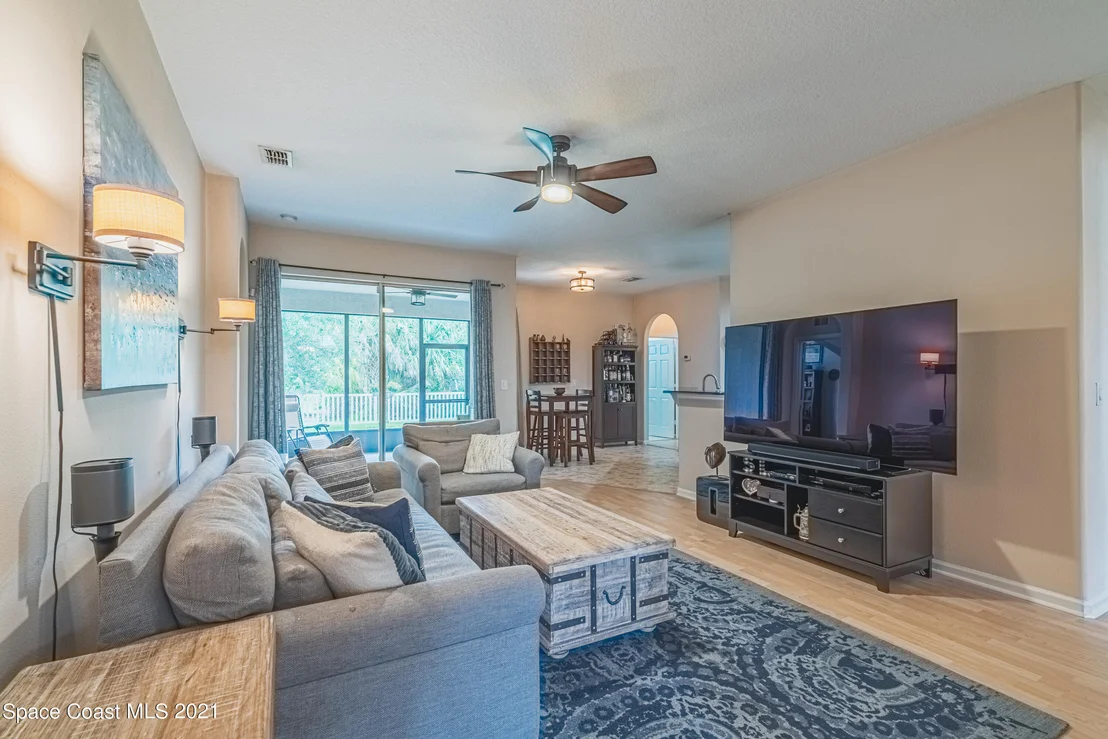 Photo of 324 Abernathy Circle
