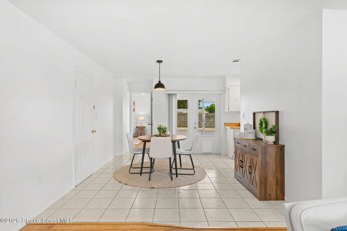 Photo of 419 Earl Avenue