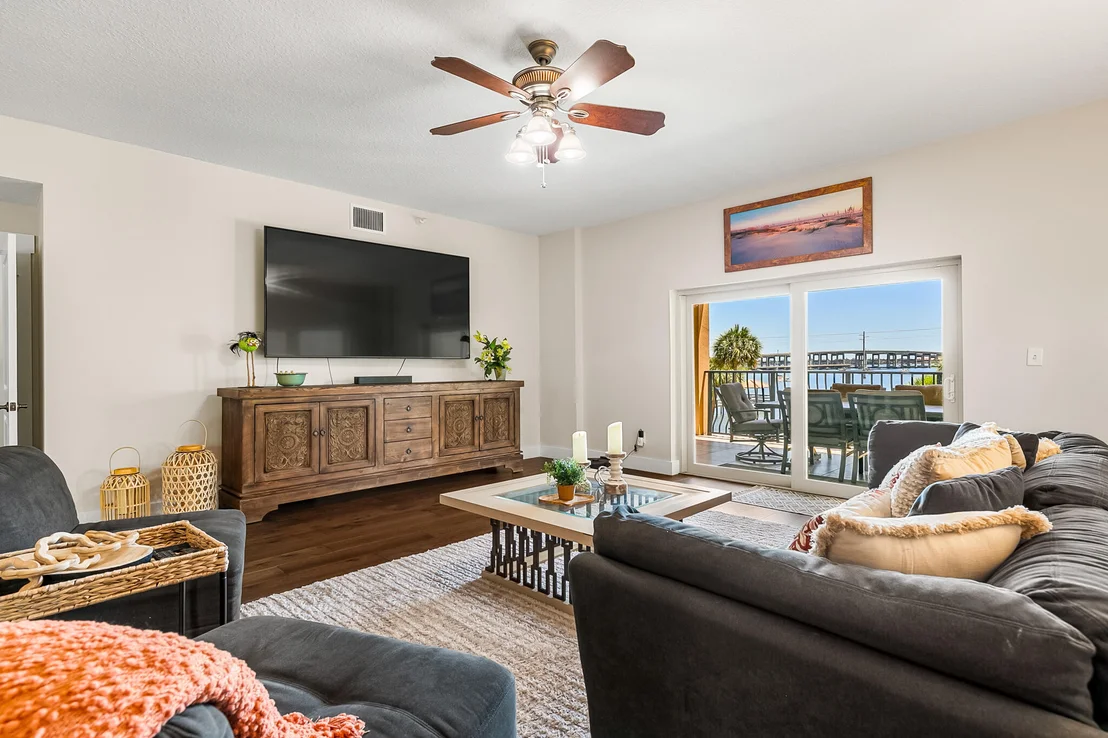Photo of Unit 201 at 29 Riverside Drive