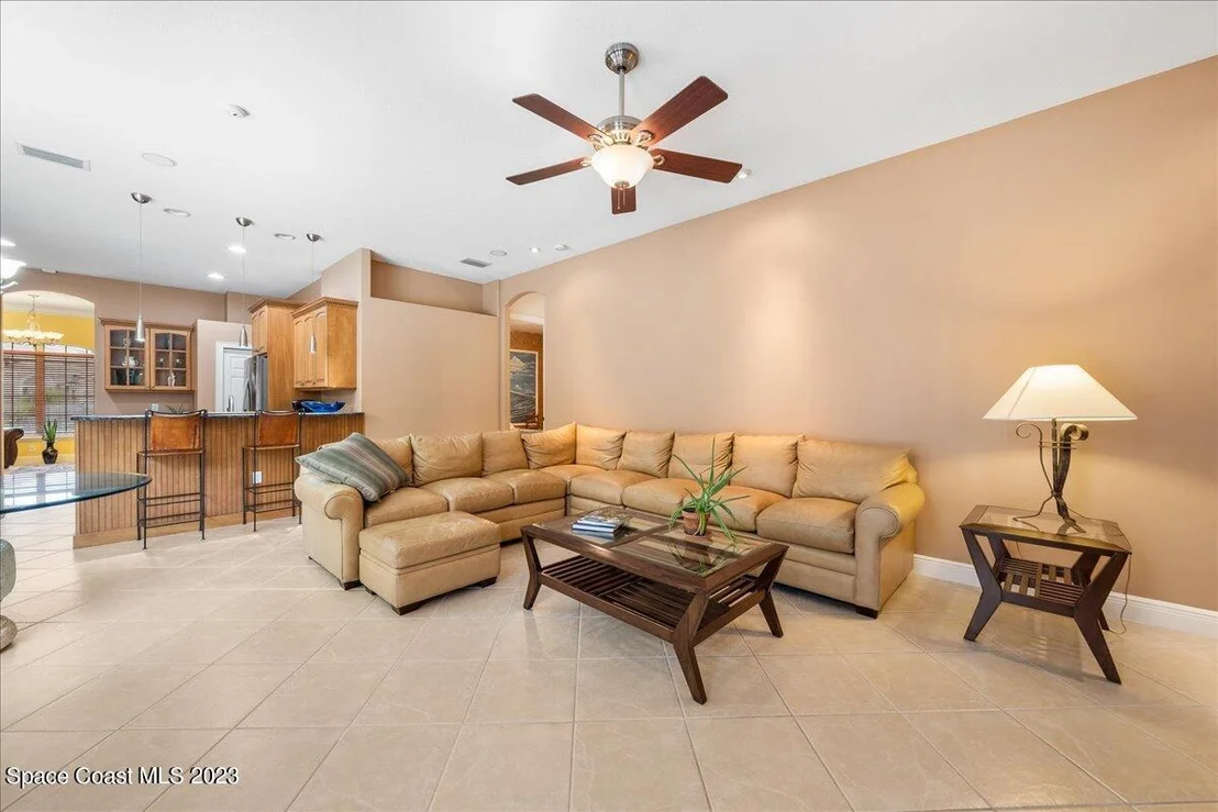 Photo of 373 Flanders Drive