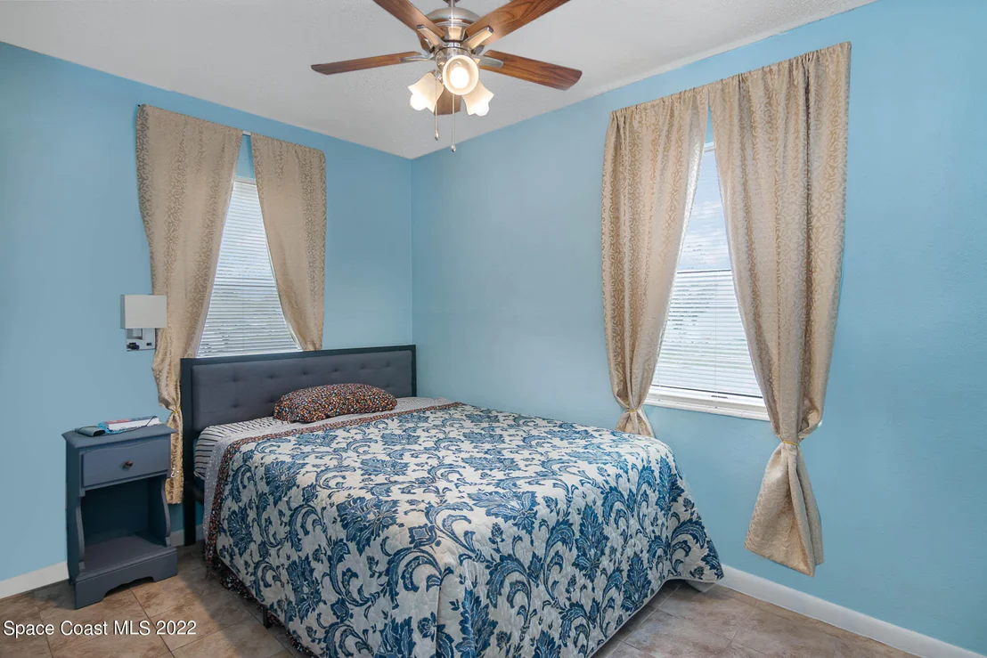 Photo of 3299 Jackson Avenue NE