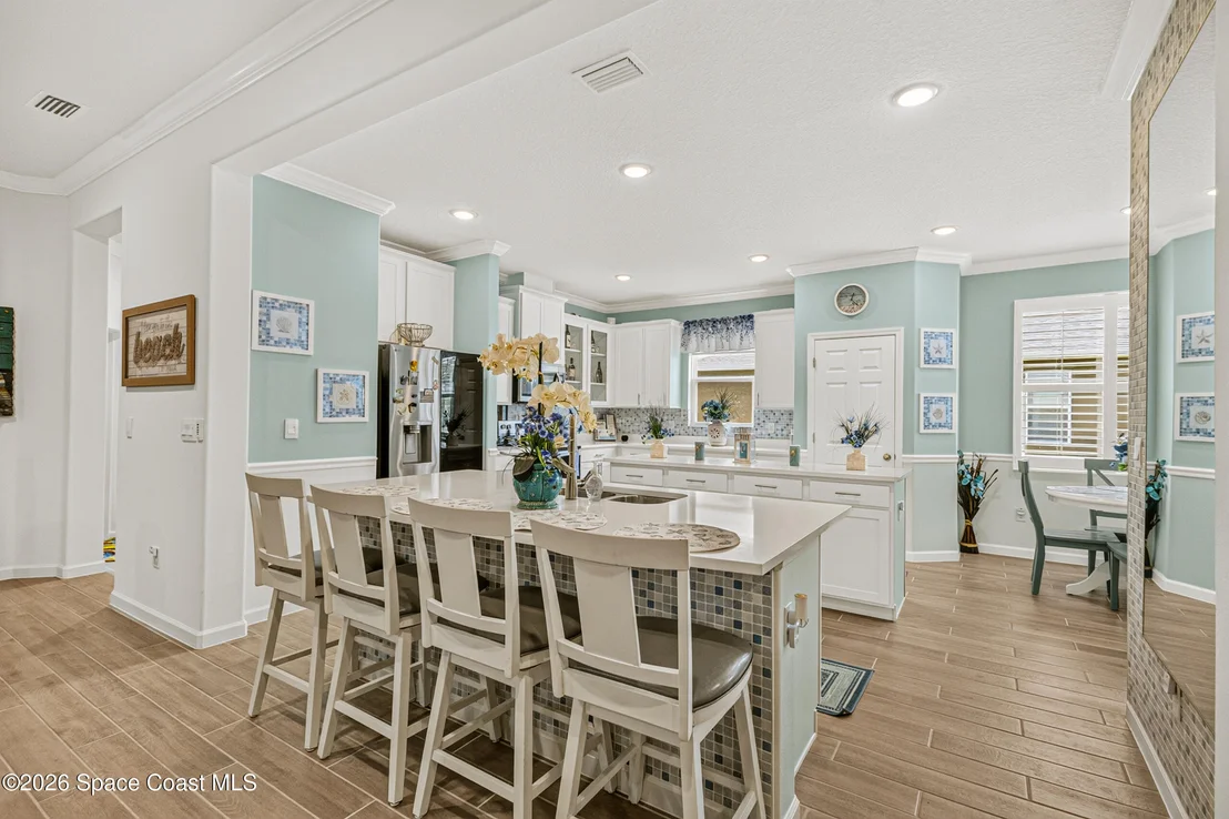 Photo of 6691 Cameo Drive
