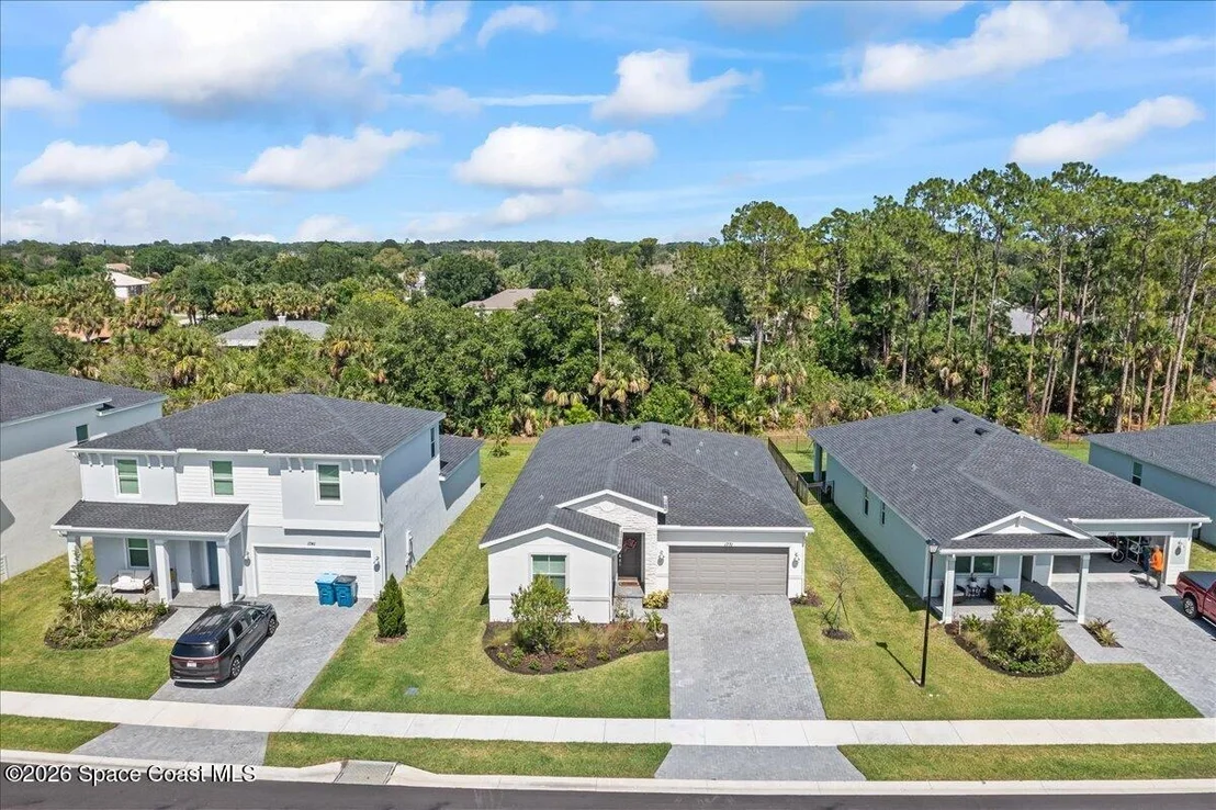 Photo of 1731 Marigold Trail NW