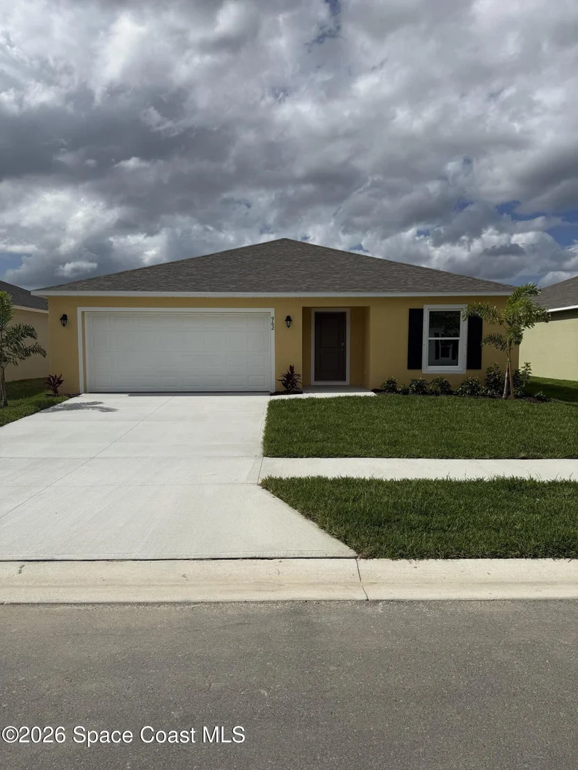 Photo of 962 SW Richmond Circle SW