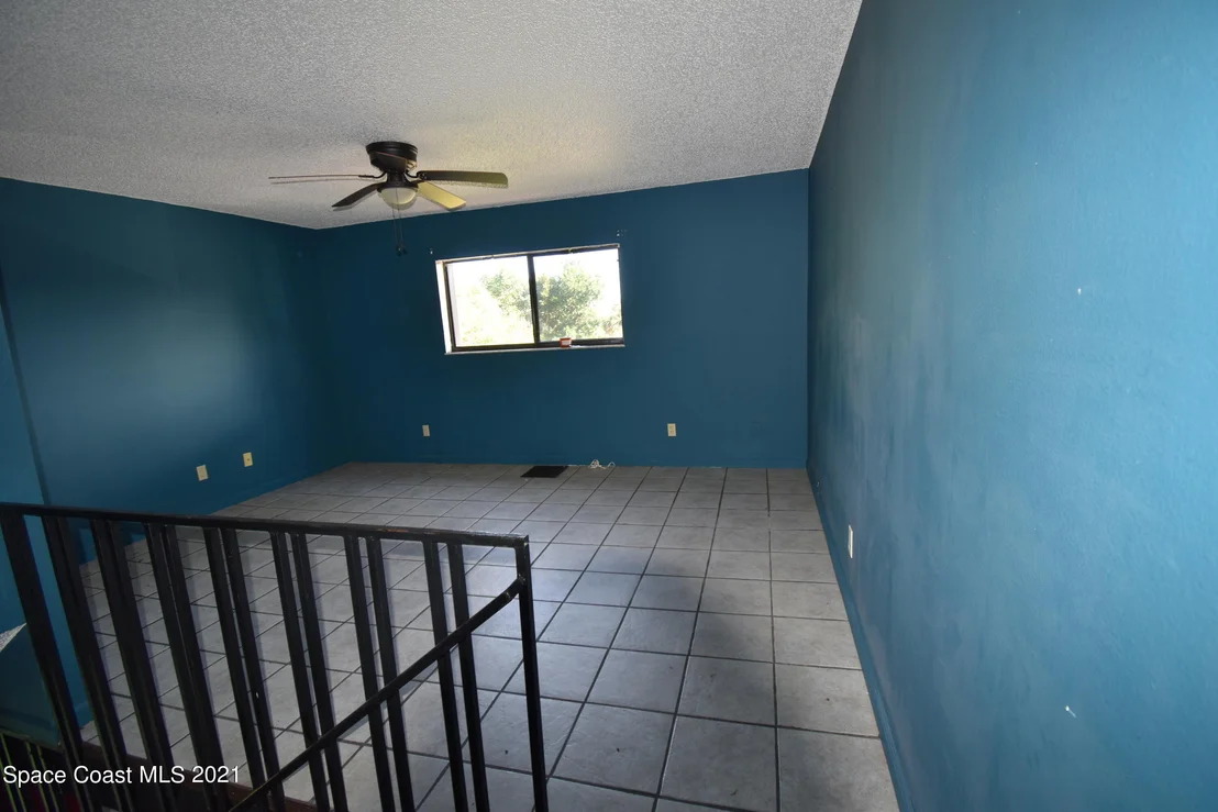 Photo of Unit 17 at 4416 Overlook Drive
