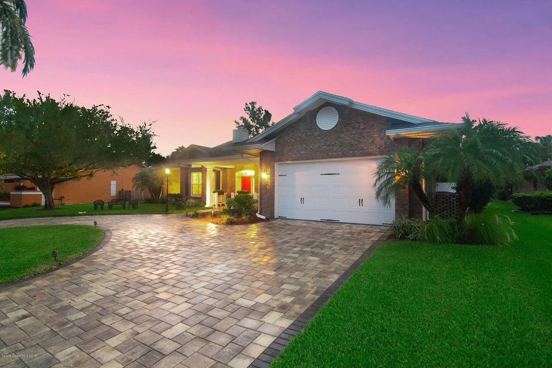 Photo of 1242 Silver Lake Drive