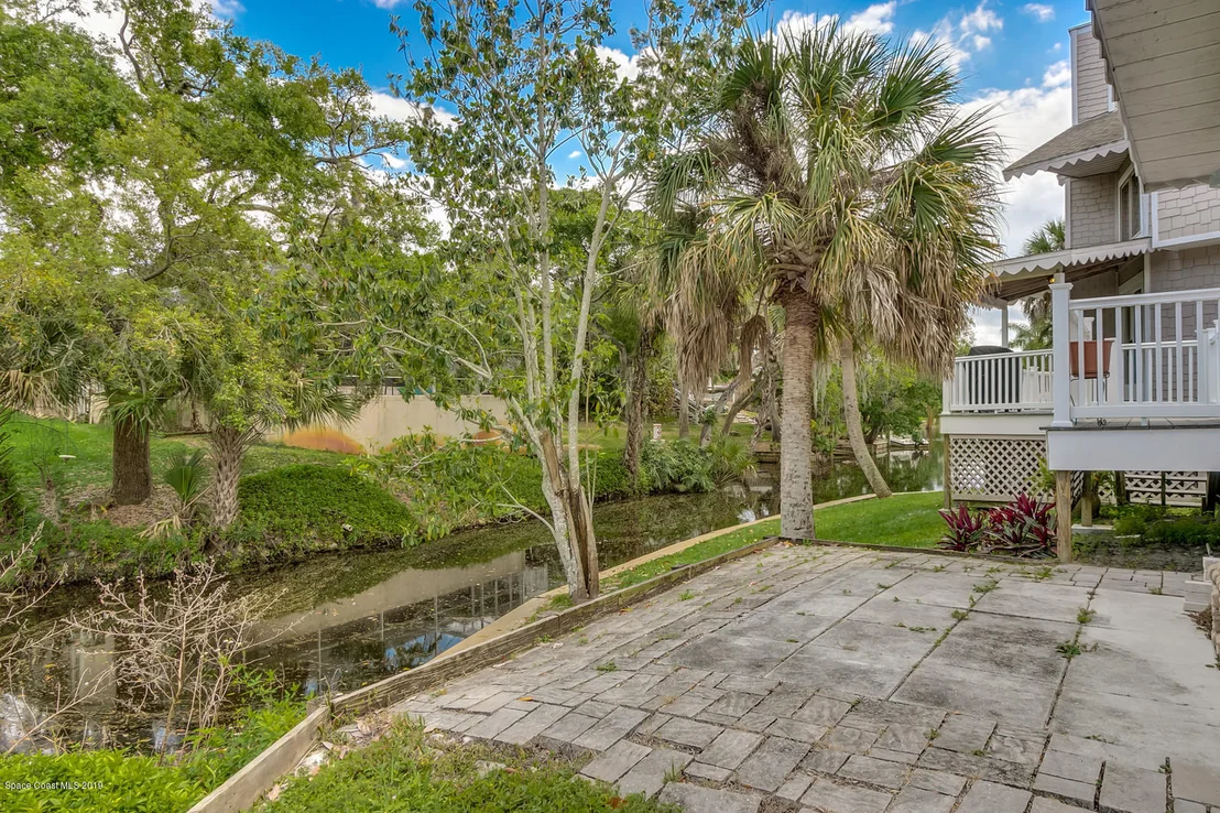 Photo of 981 Mandarin Drive NE
