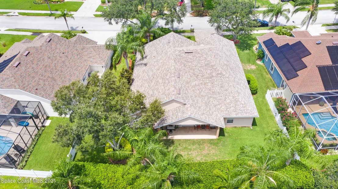 Photo of 992 Carriage Hill Road