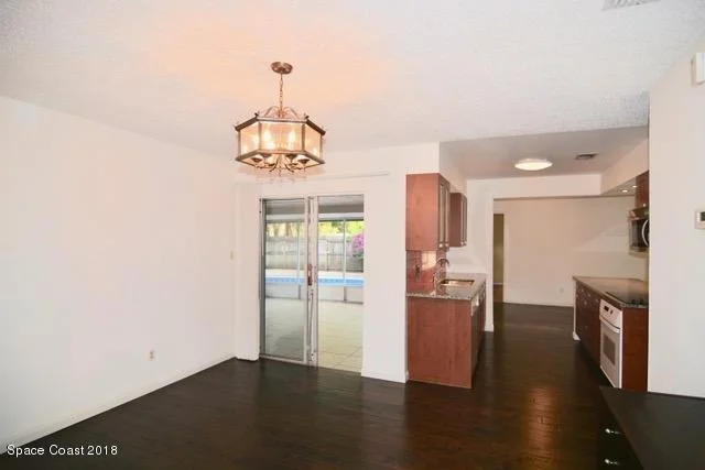 Photo of 212 E Haven Drive