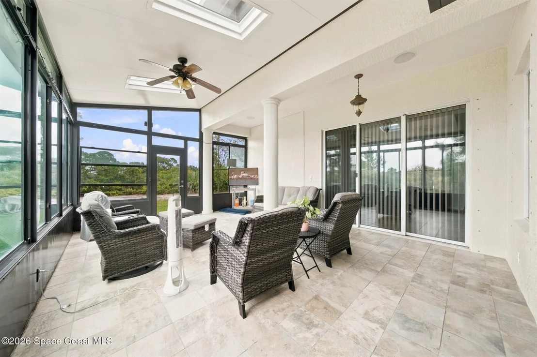 Photo of 1185 Dromin Lane