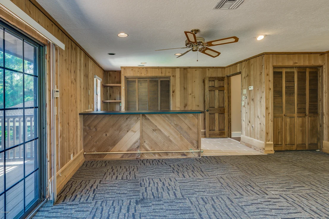 Photo of 4565 Lake Washington Road