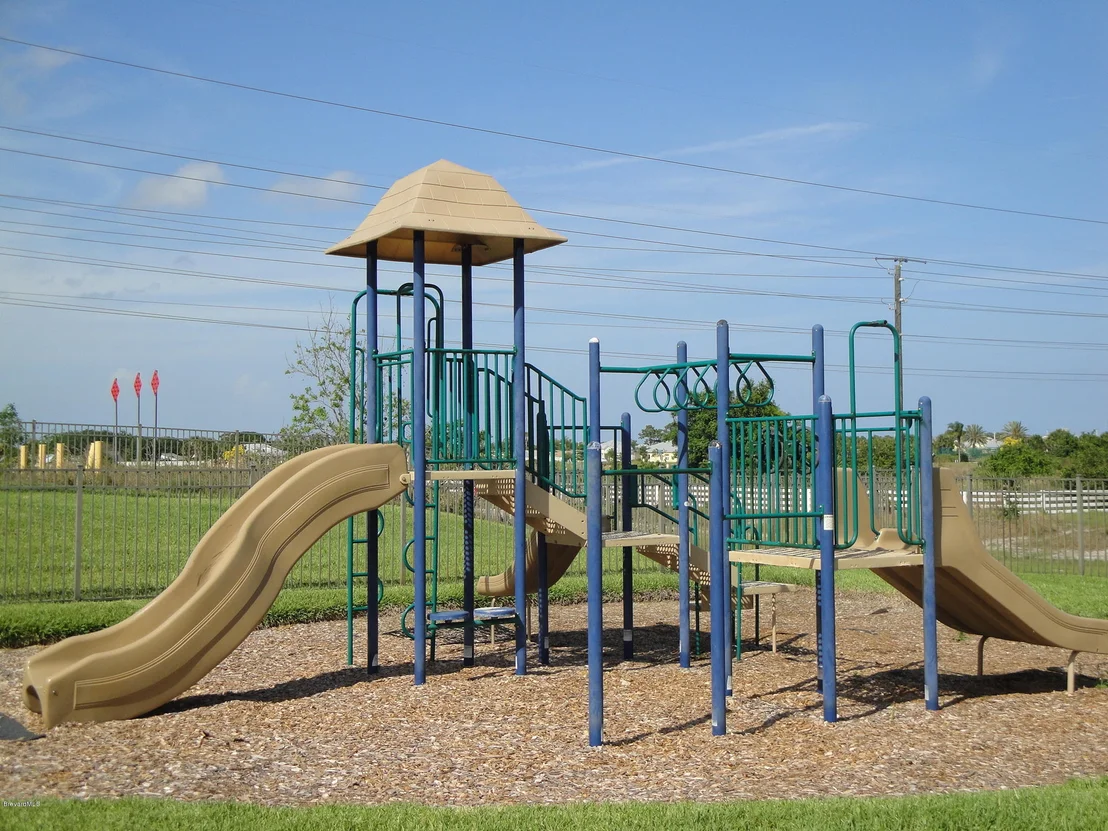 Photo of Unit 103 at 1070 Luminary Circle