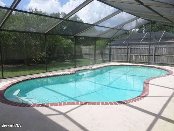 Photo of 1065 Fairlawn Drive