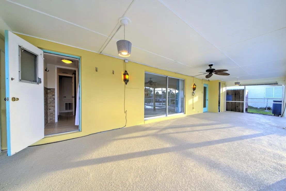 Photo of 433 Cardinal Drive