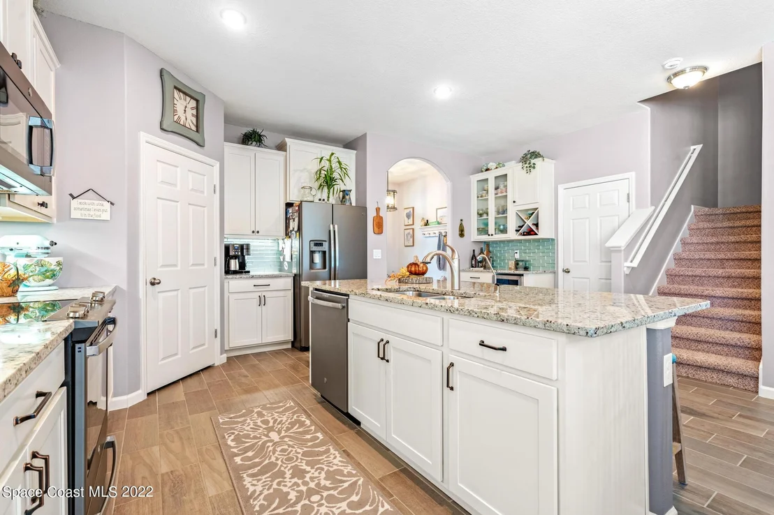 Photo of 982 Peta Way