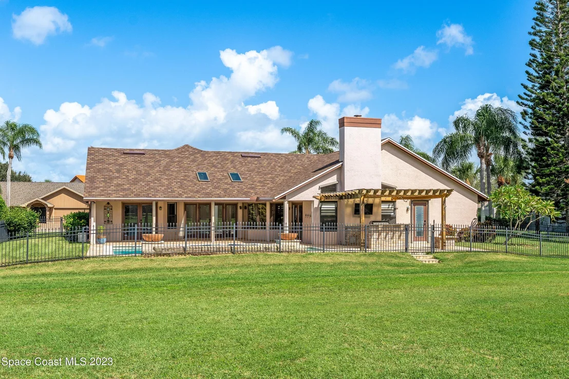 Photo of 673 Spring Lake Drive