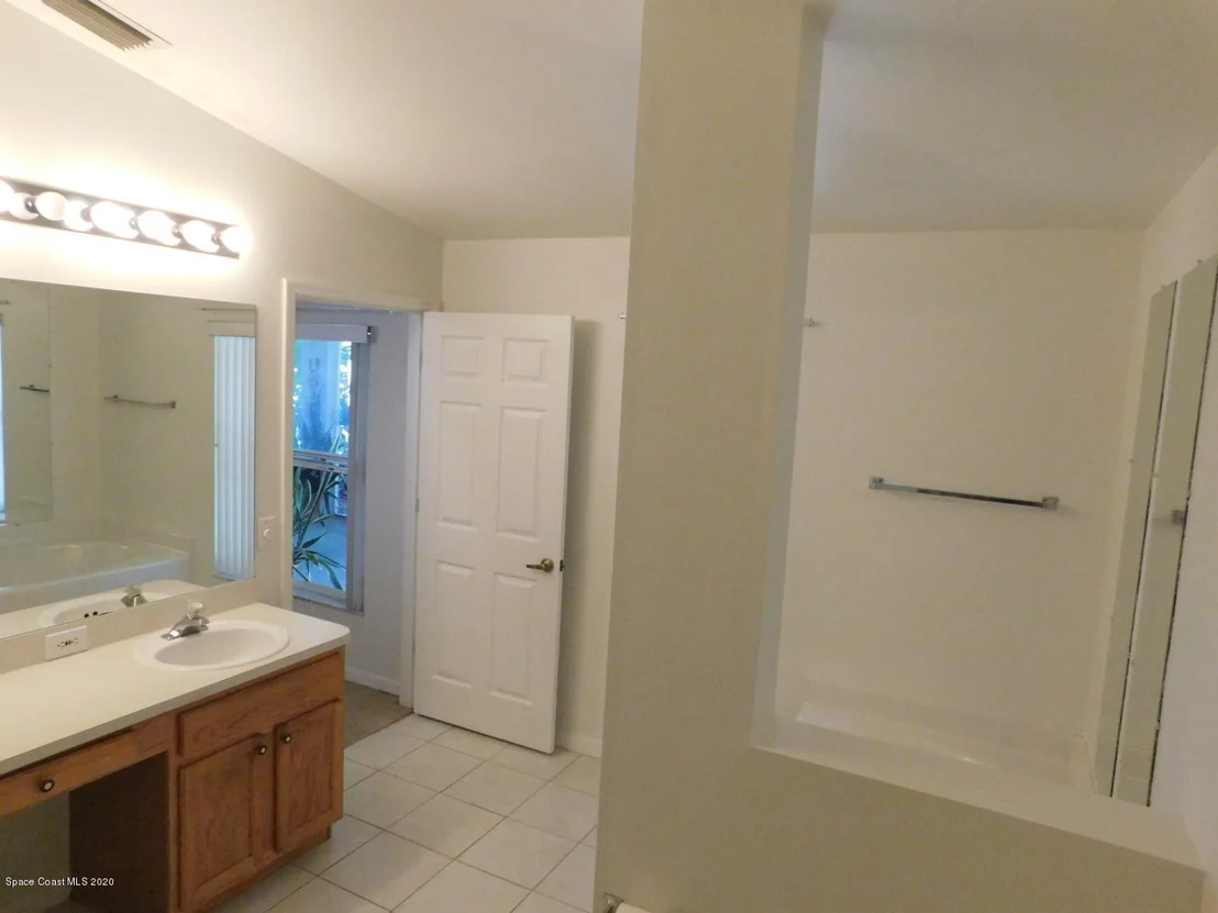 Photo of 485 Benton Drive