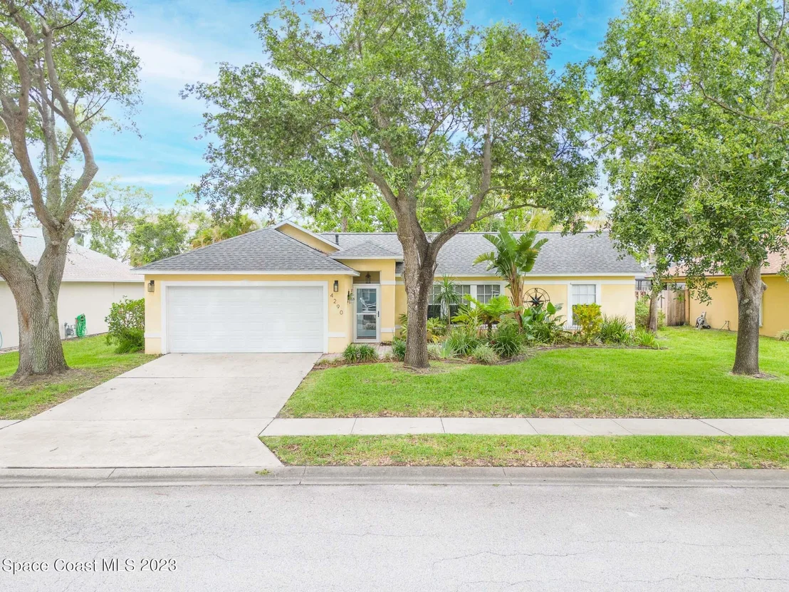 Photo of 4290 Silver Lake Drive