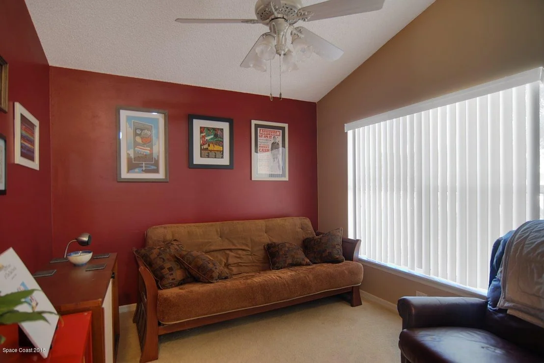 Photo of 2821 Saint James Lane