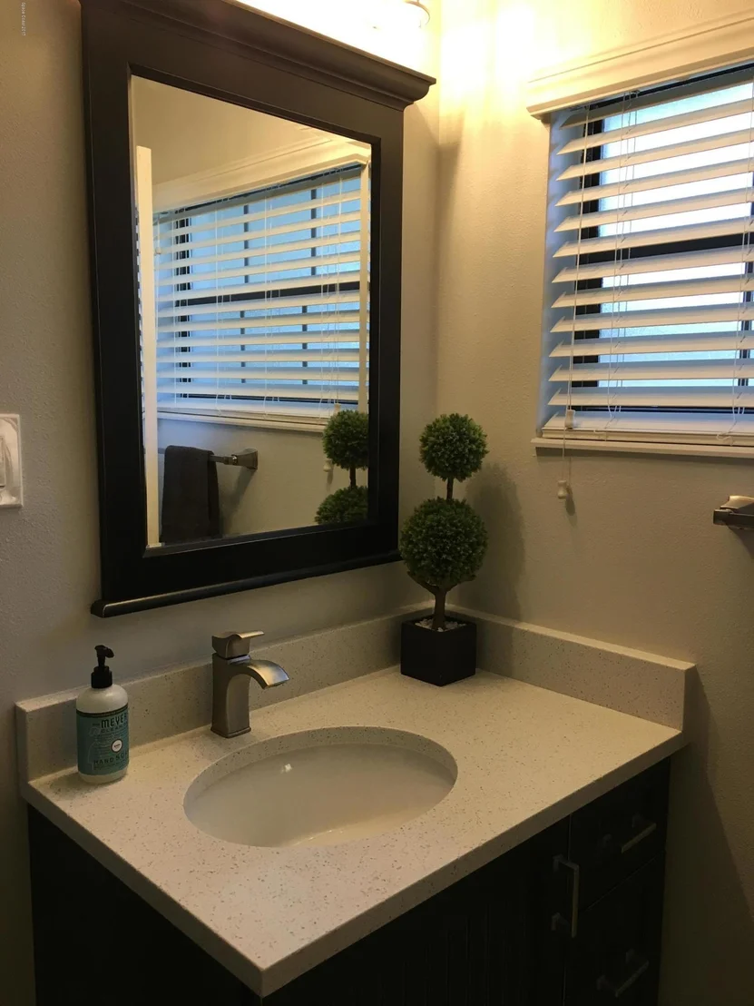 Photo of 27 S Hardee Circle S