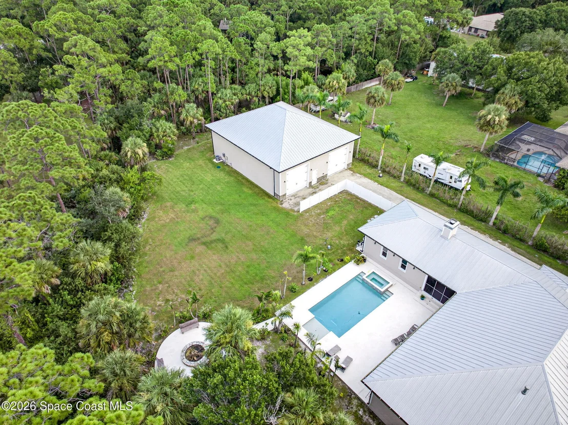 Photo of 3865 Reynolds Road