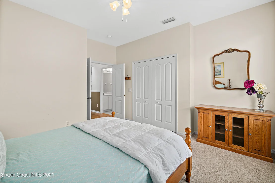Photo of 5876 Arlington Circle