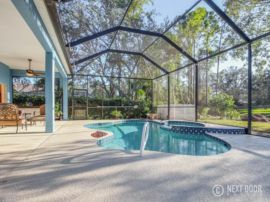 Photo of 867 Villa Drive