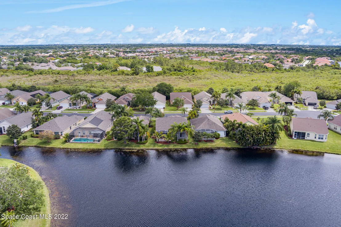 Photo of 4670 Portage Trail