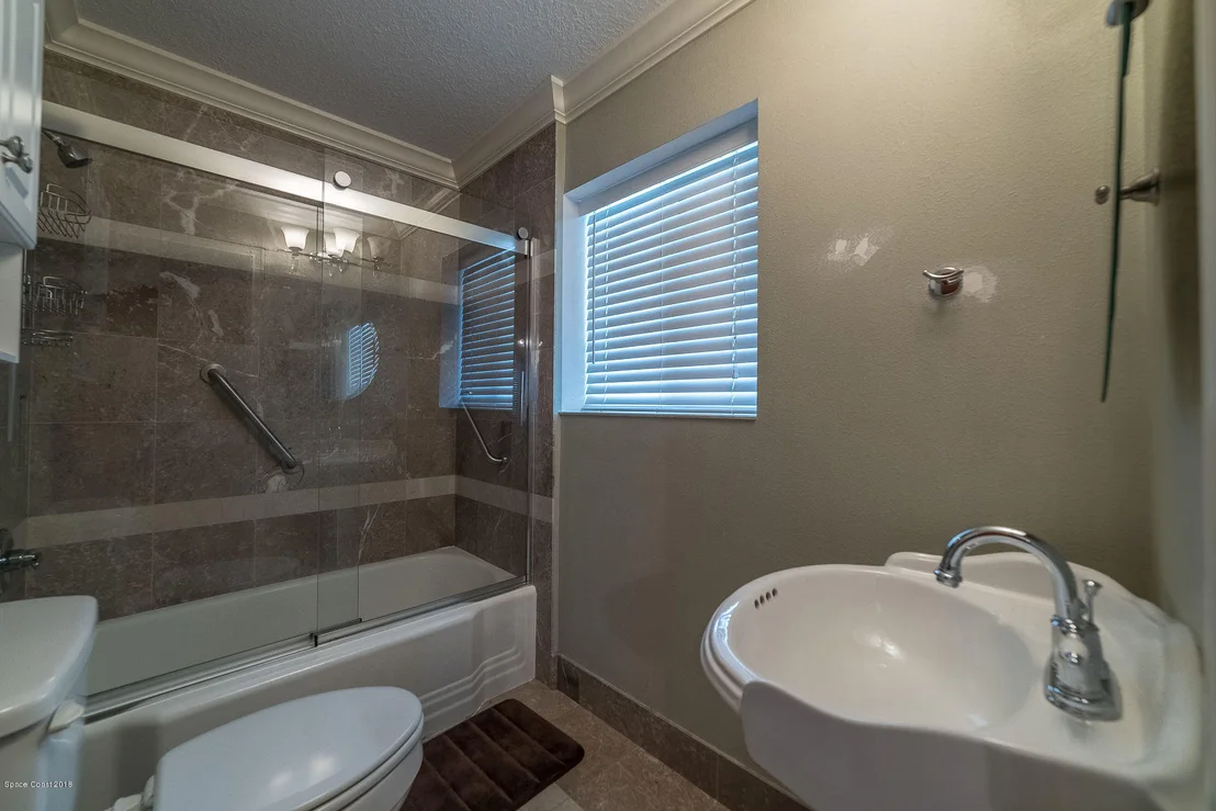 Photo of 1131 Rivermont Drive