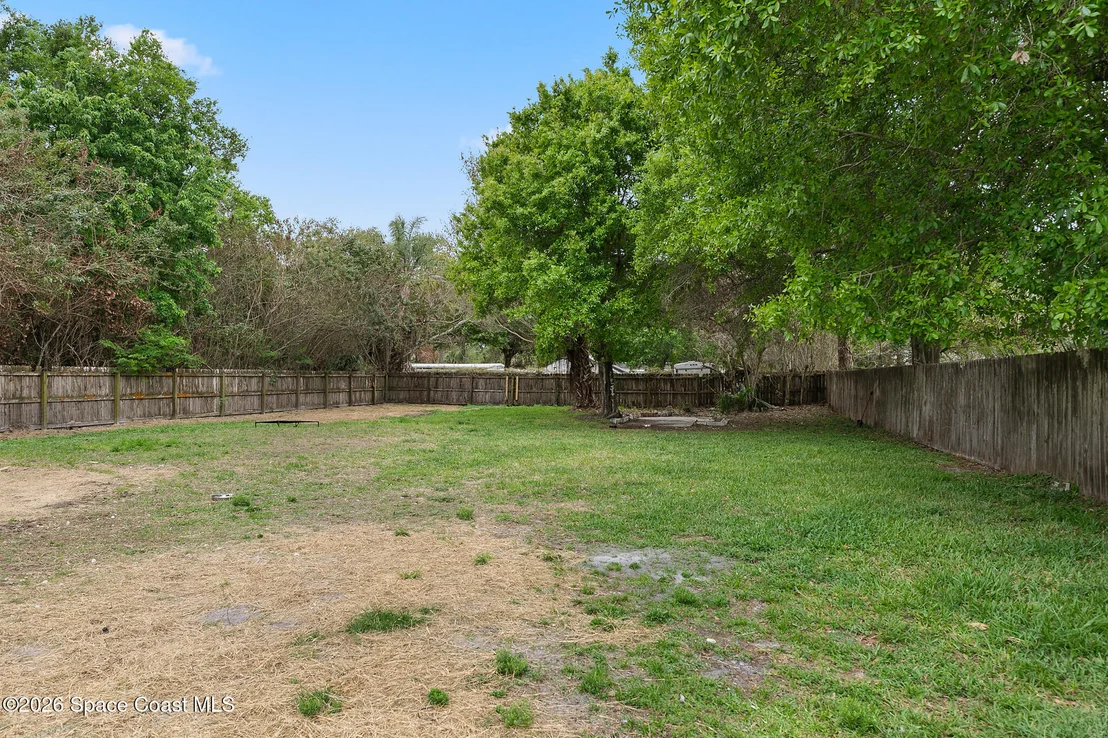 Photo of 355 Pine Avenue