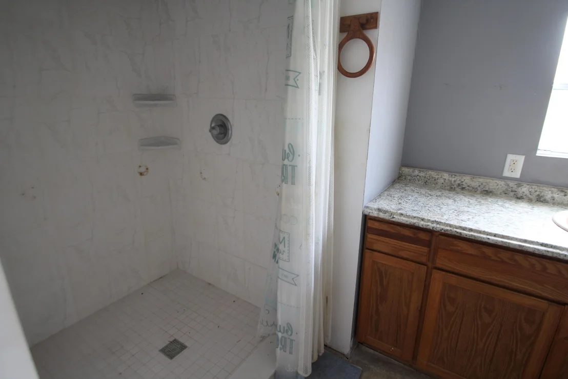 Photo of 2568 Chatham Way NE