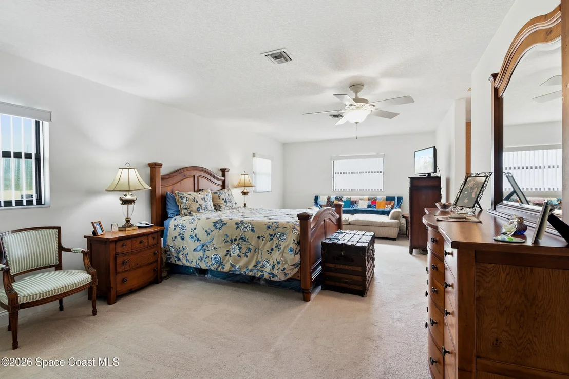 Photo of 1088 Fairlawn Drive
