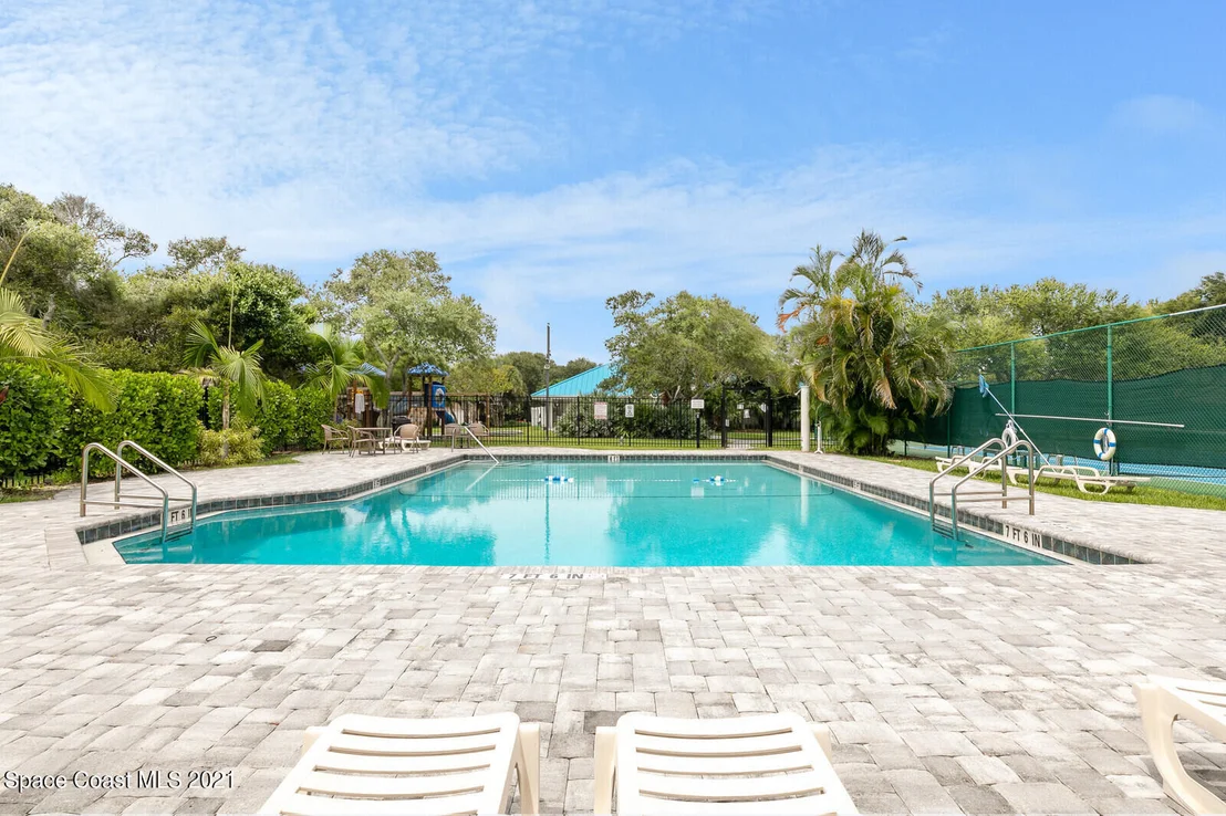 Photo of 800 Peregrine Drive