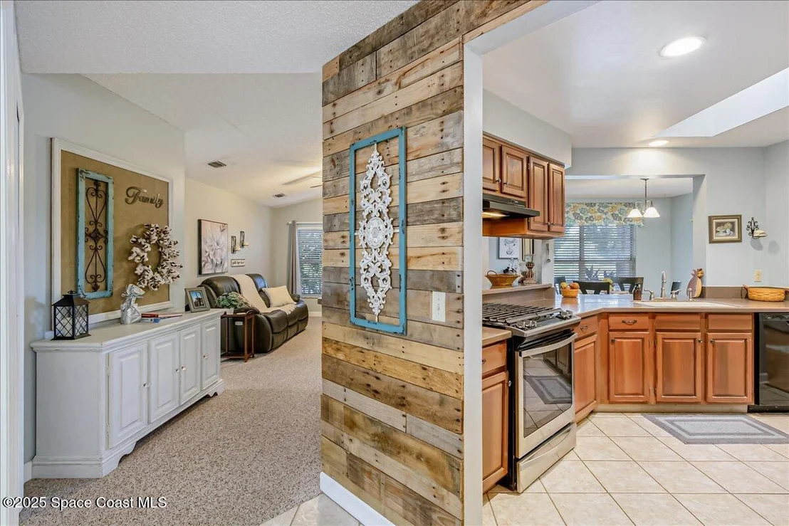Photo of 4351 Silver Lake Drive