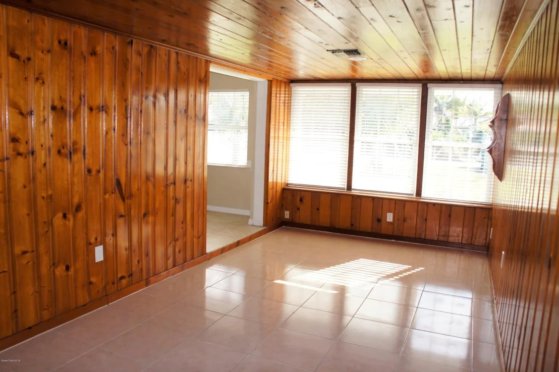 Photo of 456 Willow Lane