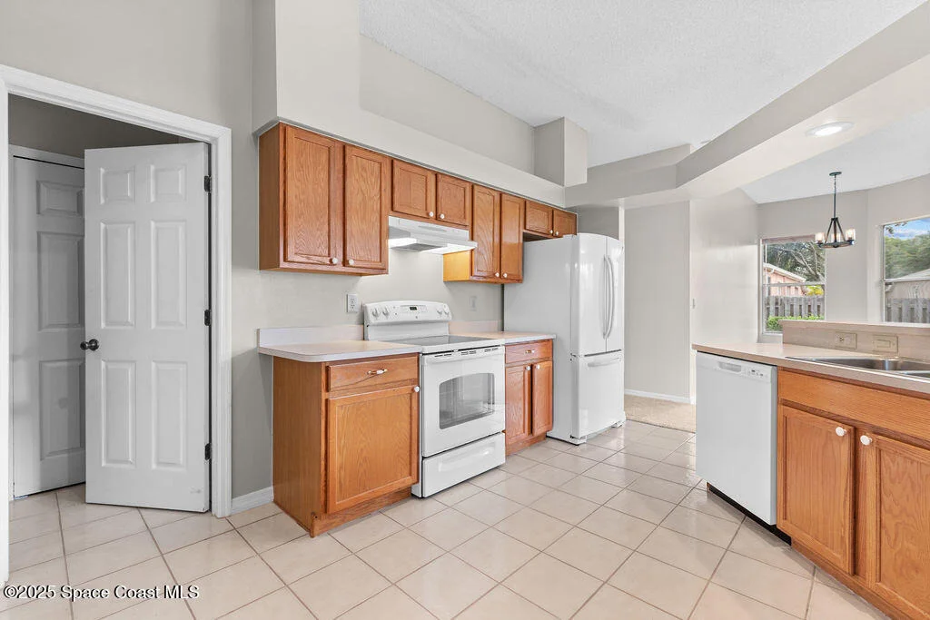 Photo of 8017 Bracken Lane