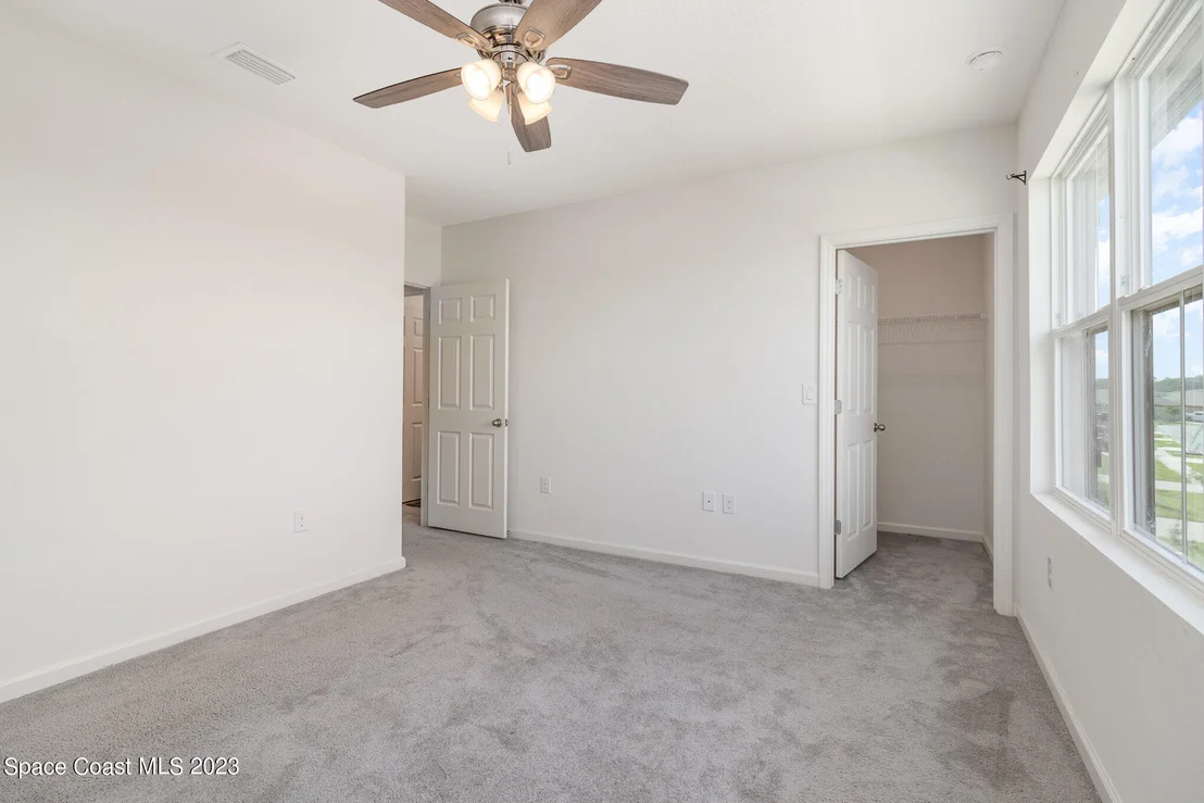 Photo of 4088 Alligator Flag Circle