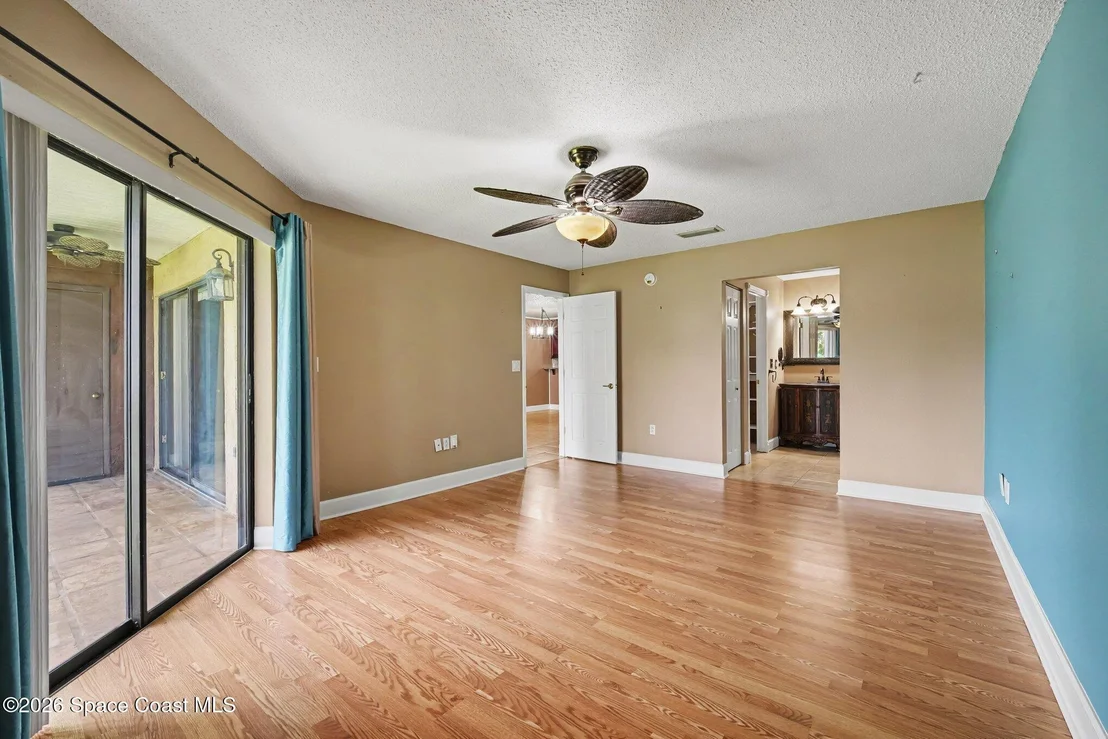 Photo of Unit 209 at 100 Canebreakers Drive