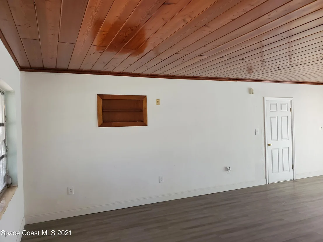 Photo of 2511 Vernon Drive NE