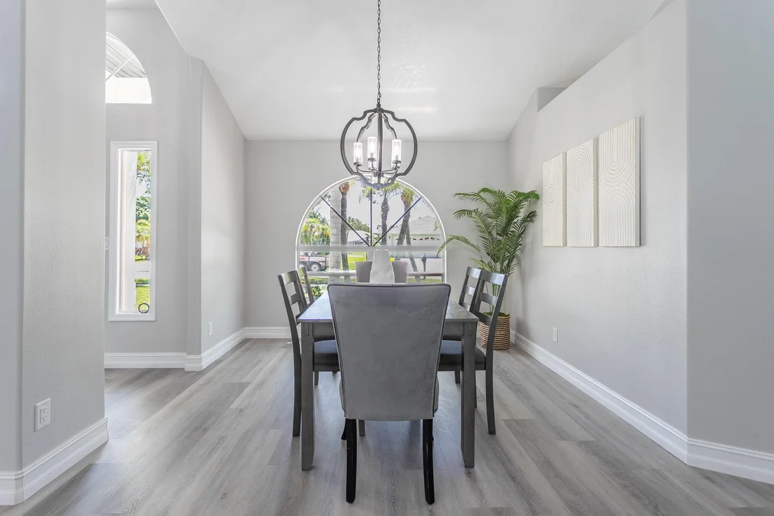 Photo of 5008 Alamanda Drive