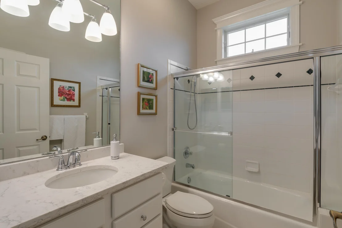 Photo of 1660 Canterbury Drive