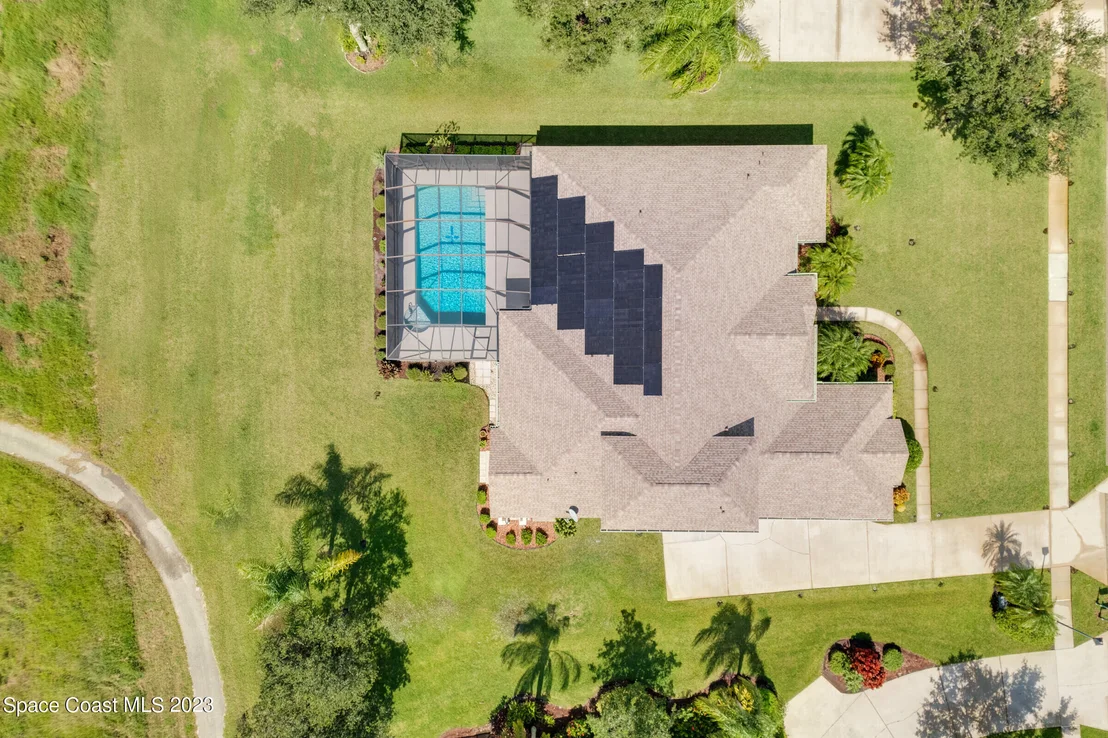 Photo of 2124 Windbrook Drive SE